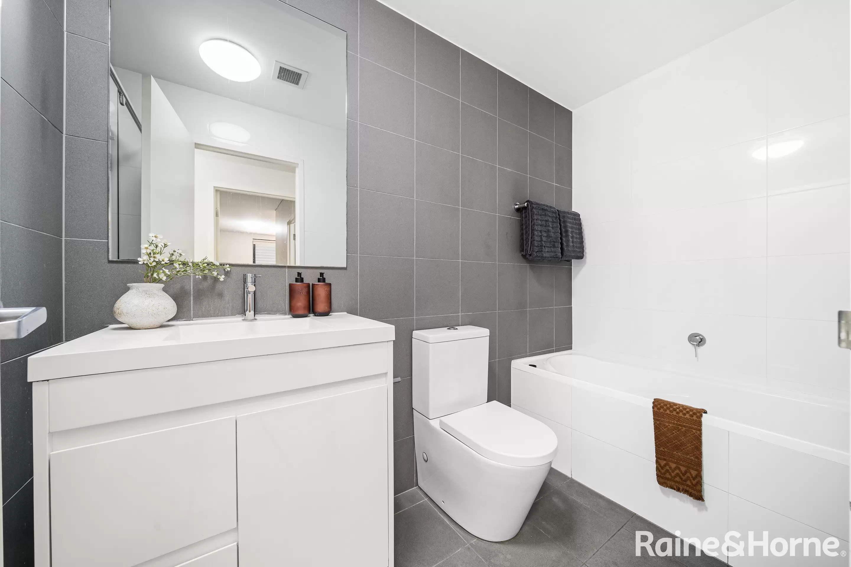 404/19-21 Prospect Street, Rosehill Sold by Raine & Horne Randwick | Coogee | Clovelly - image 7