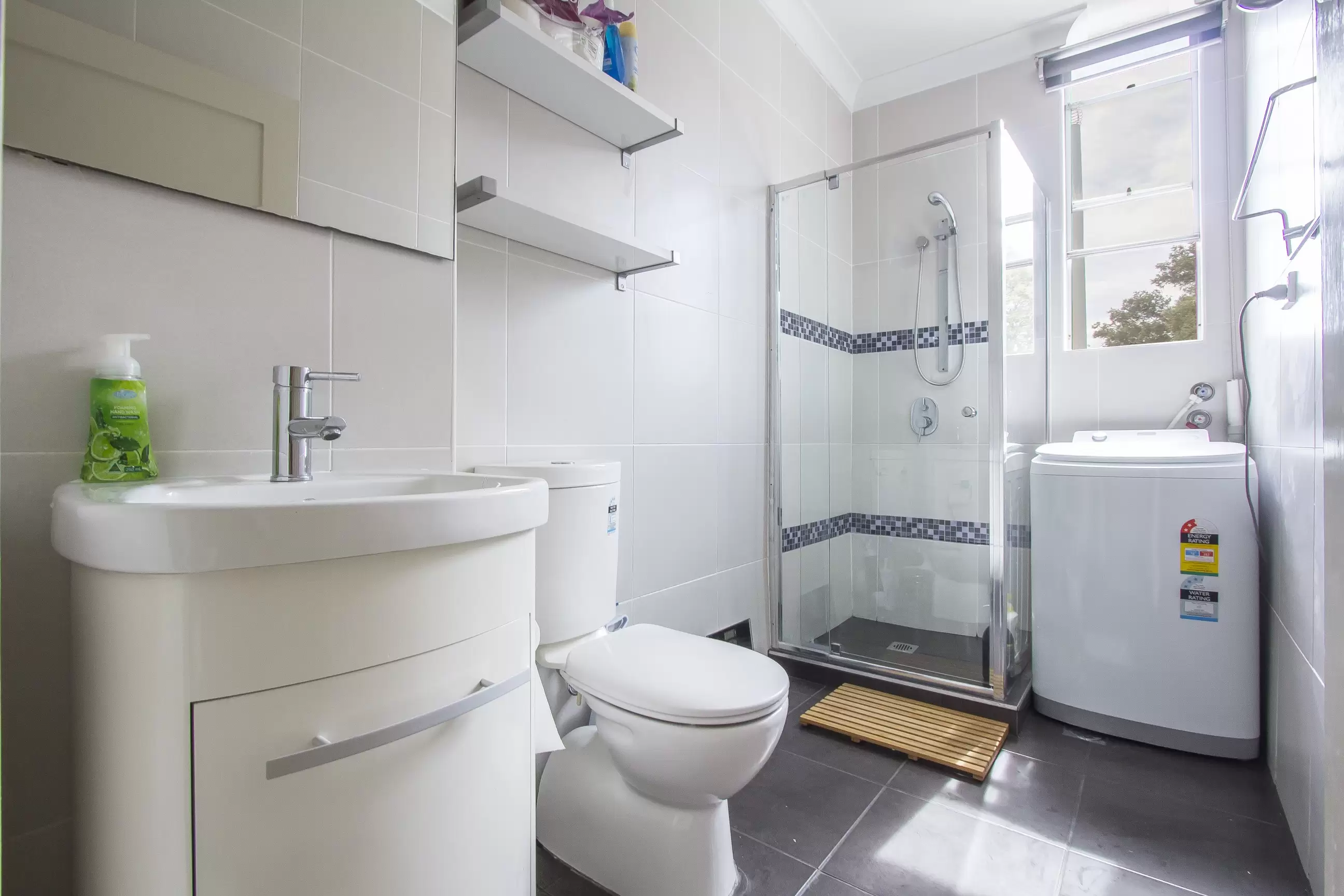 7/25 Mackenzie Street, Bondi Junction For Lease by Raine & Horne Randwick | Coogee | Clovelly - image 5