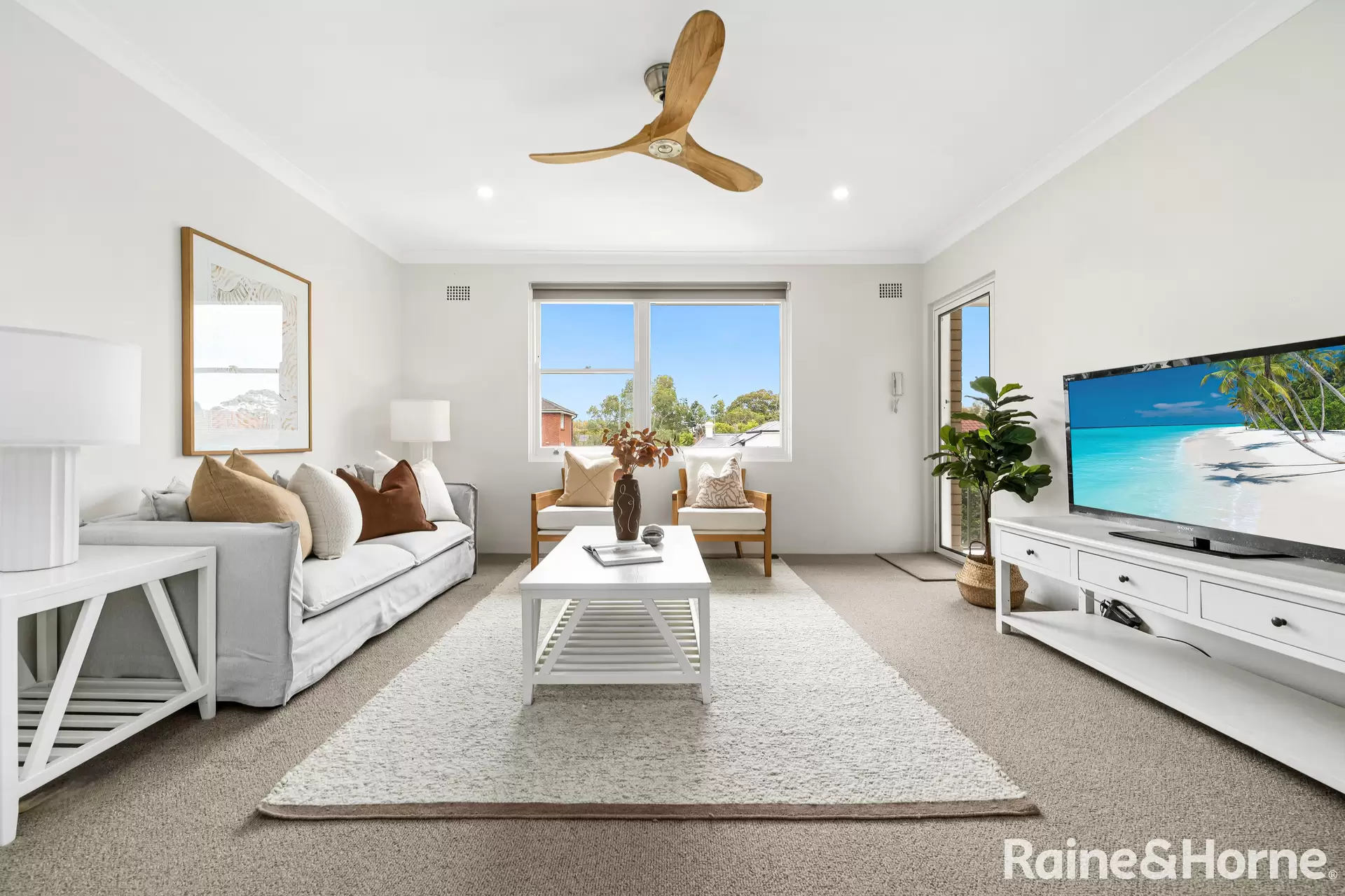 12/26 Lugar Street, Bronte Auction by Raine & Horne Randwick | Coogee | Clovelly - image 1