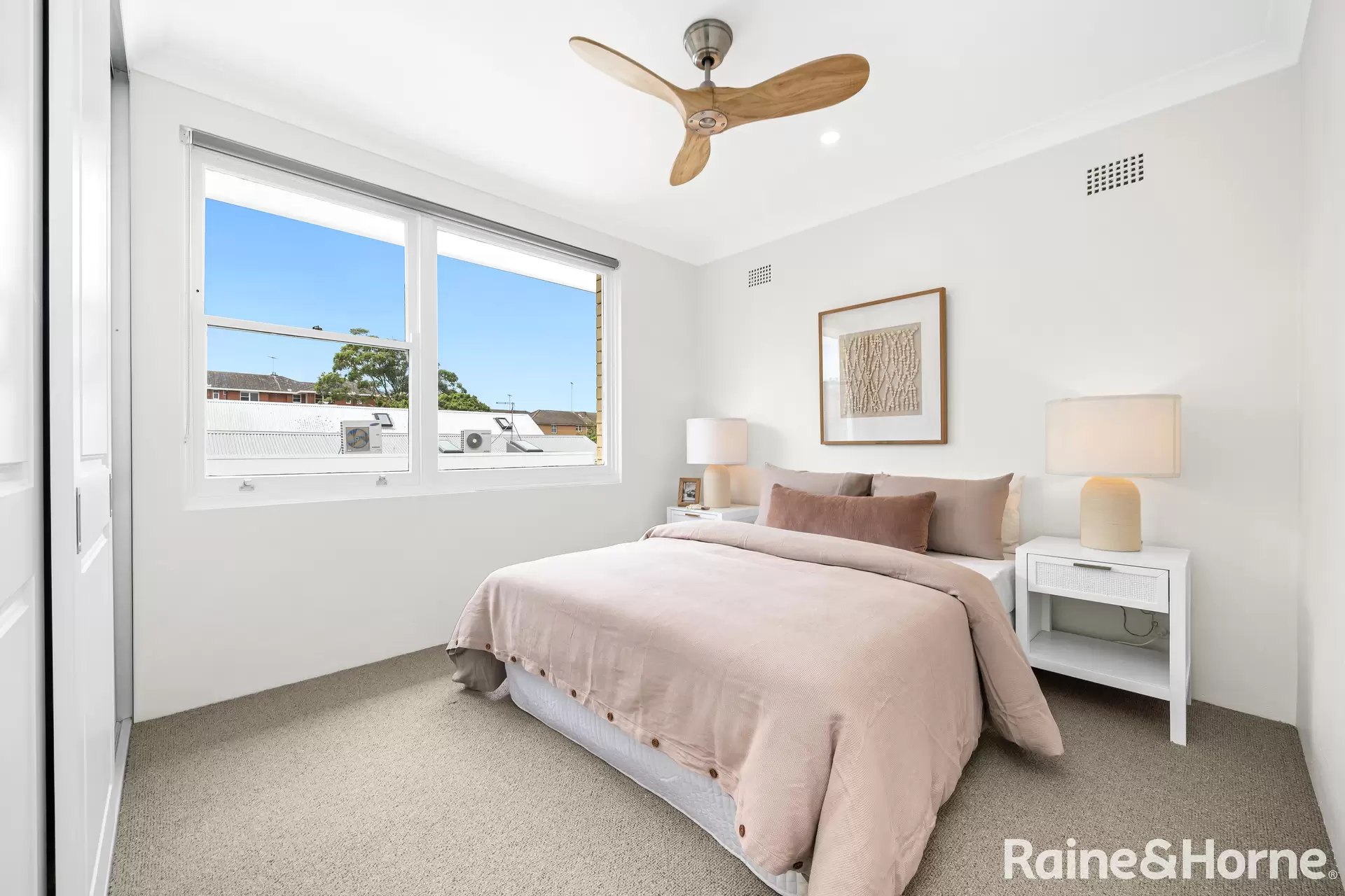 12/26 Lugar Street, Bronte Auction by Raine & Horne Randwick | Coogee | Clovelly - image 1