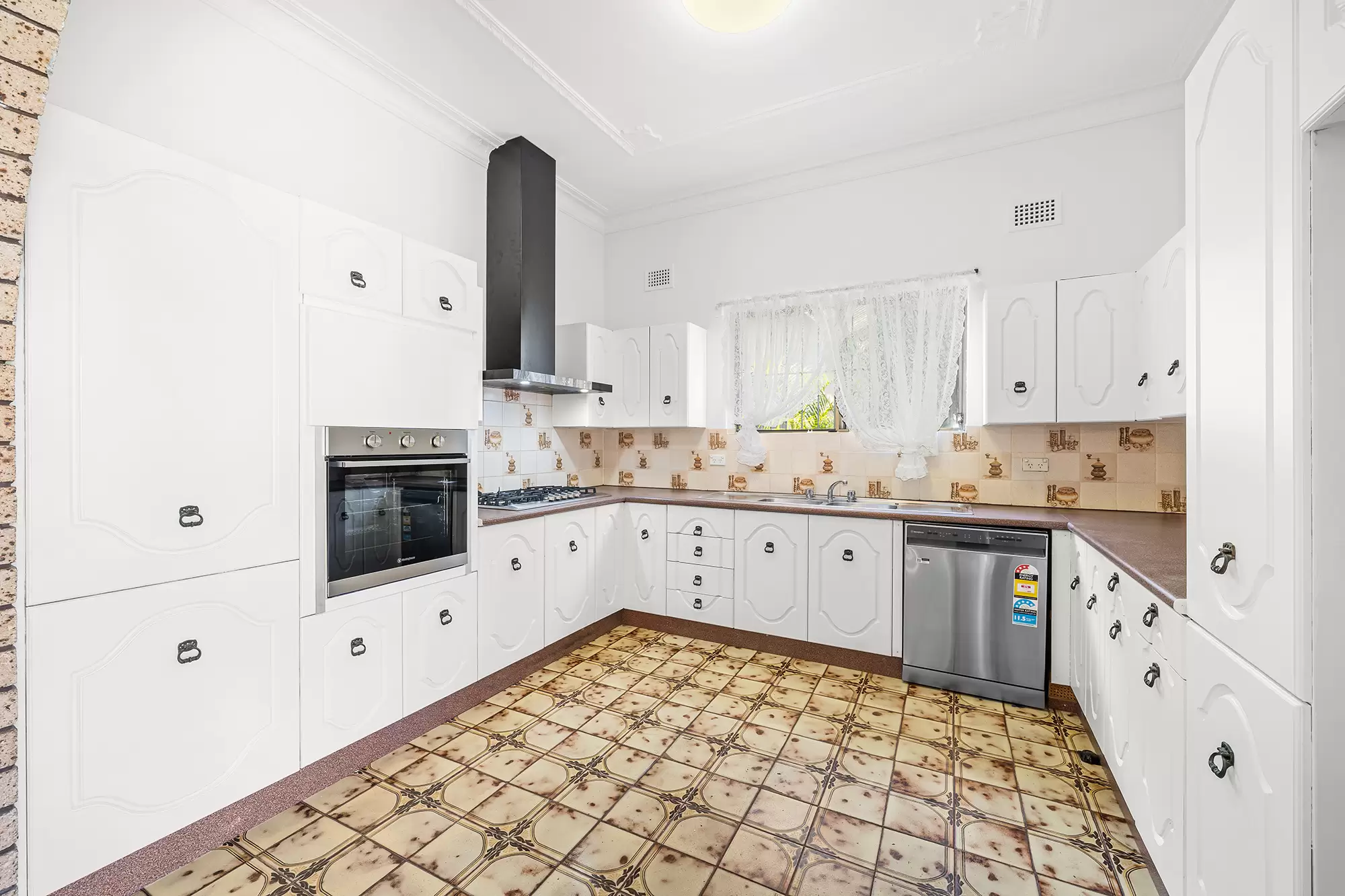 5/30 Morley Avenue, Rosebery Leased by Raine & Horne Randwick | Coogee | Clovelly - image 2