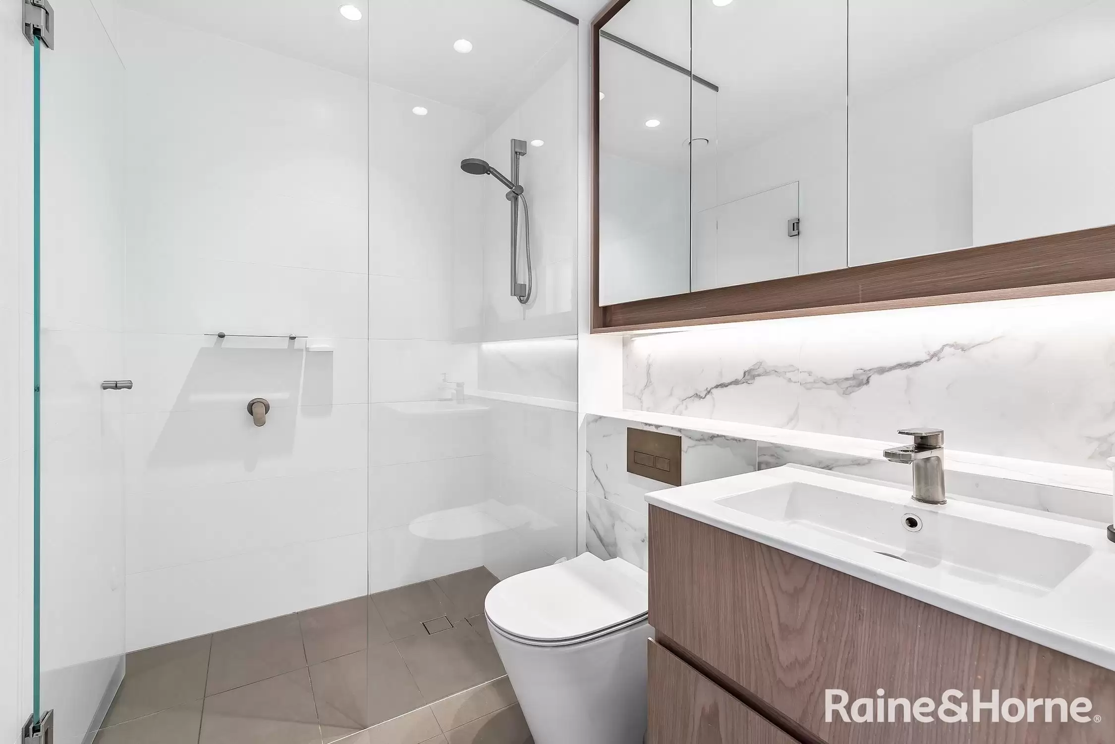 402/1 Young Street, Randwick For Lease by Raine & Horne Randwick | Coogee | Clovelly - image 3