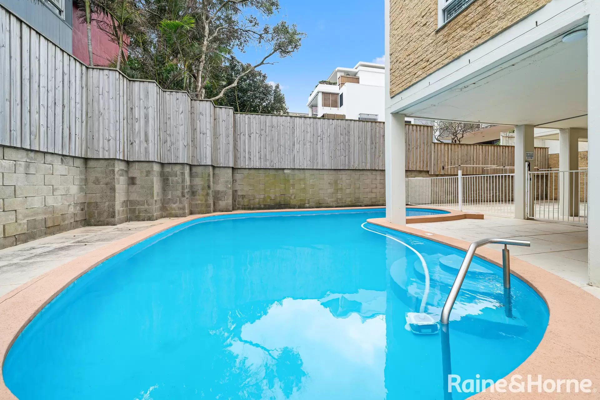 2/120 Beach Street, Coogee For Sale by Raine & Horne Randwick | Coogee | Clovelly - image 1