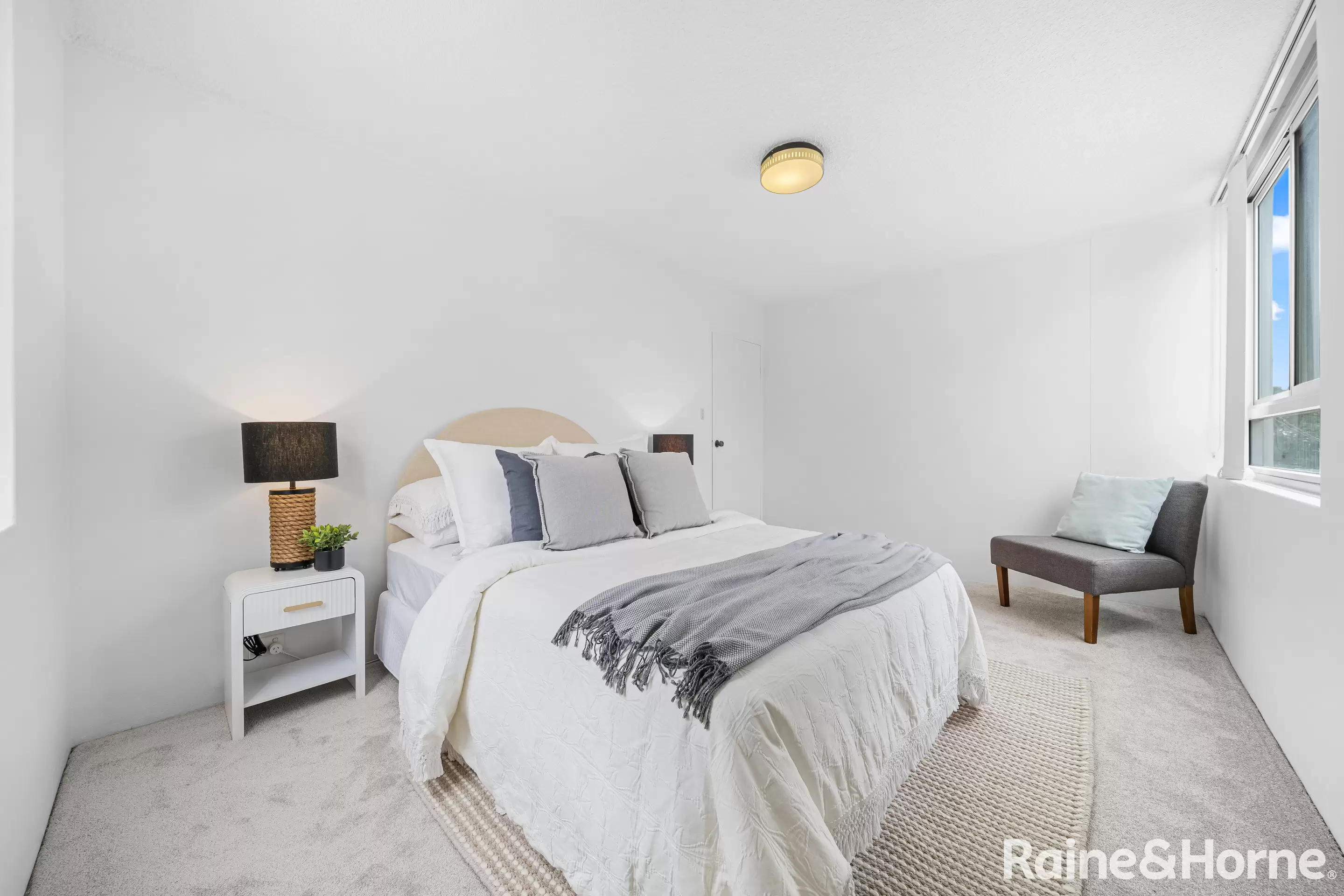 2/120 Beach Street, Coogee For Sale by Raine & Horne Randwick | Coogee | Clovelly - image 3