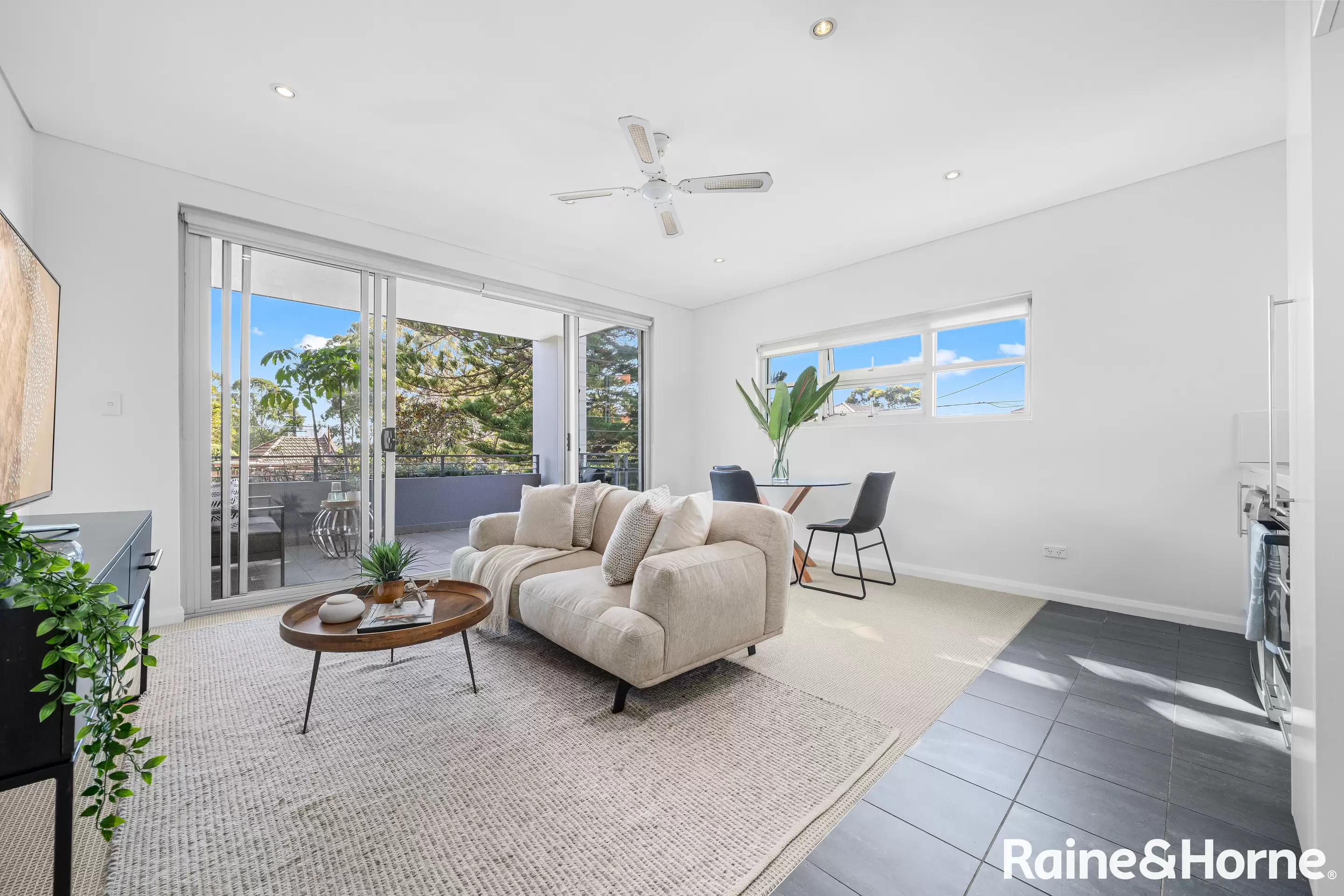 3/34 Avoca Street, Randwick Sold by Raine & Horne Randwick | Coogee | Clovelly - image 1