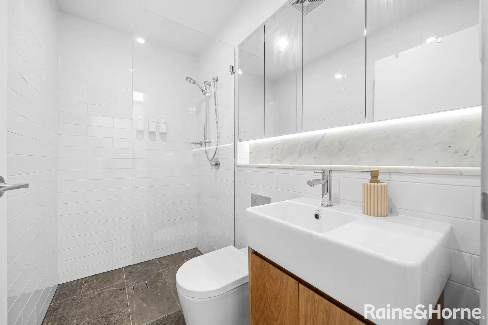 10/112 Alfred Street, Sans Souci Auction by Raine & Horne Randwick | Coogee | Clovelly - image 1