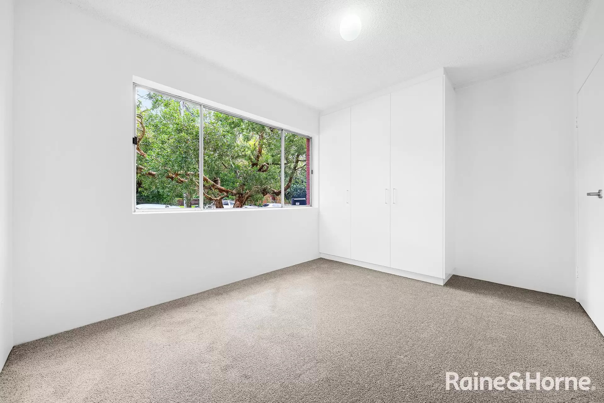 1/5 St Luke Street, Randwick Leased by Raine & Horne Randwick | Coogee | Clovelly - image 1
