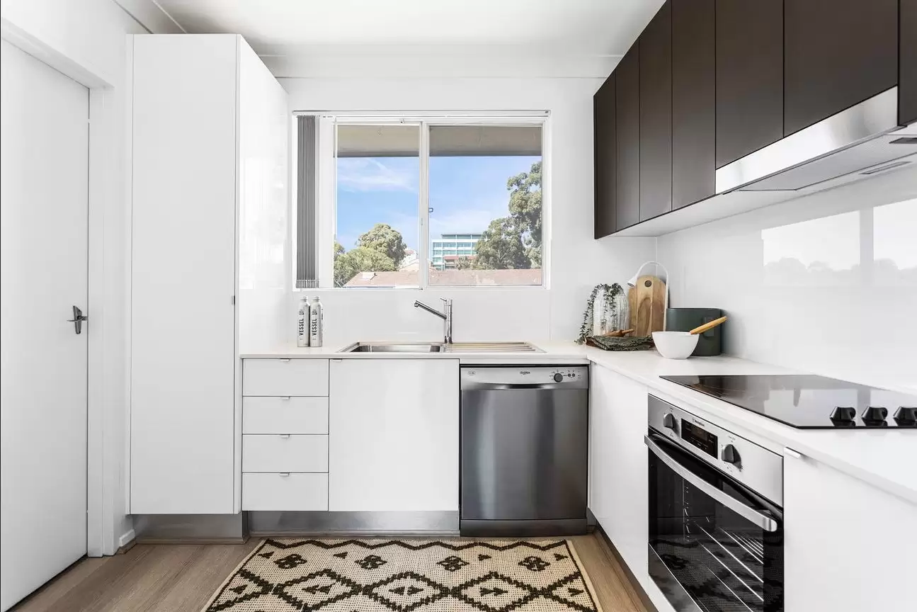 11/24-26 Kiora Road, Miranda For Lease by Raine & Horne Randwick | Coogee | Clovelly - image 2