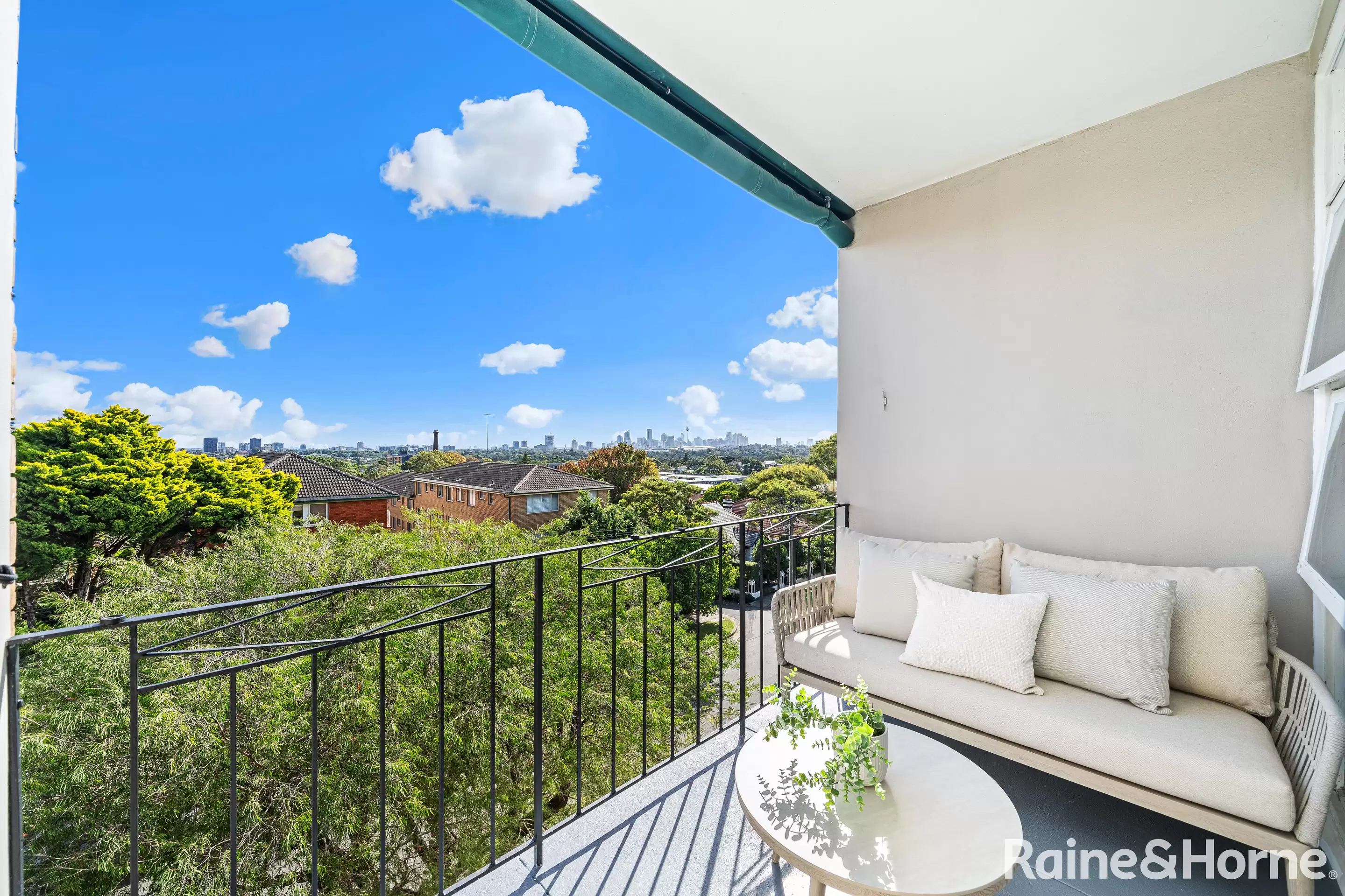 11/97-99 Wentworth Street, Randwick Auction by Raine & Horne Randwick | Coogee | Clovelly - image 4