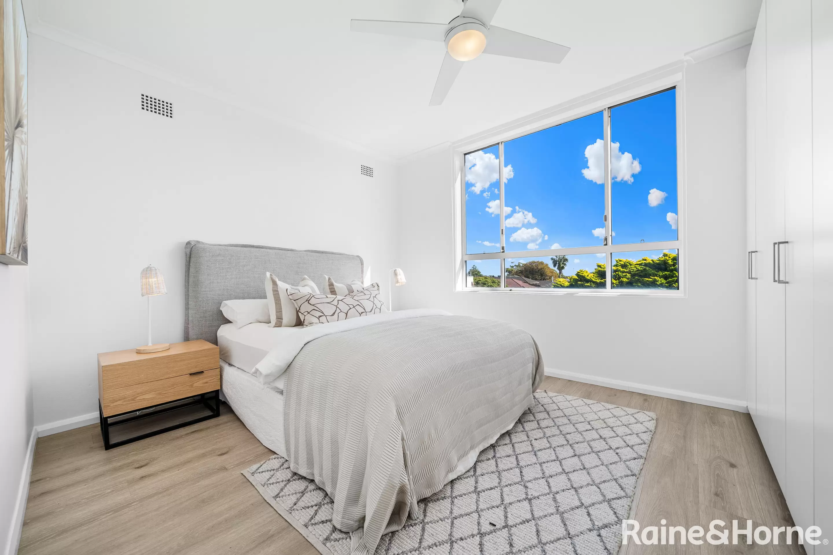 11/97-99 Wentworth Street, Randwick Auction by Raine & Horne Randwick | Coogee | Clovelly - image 5