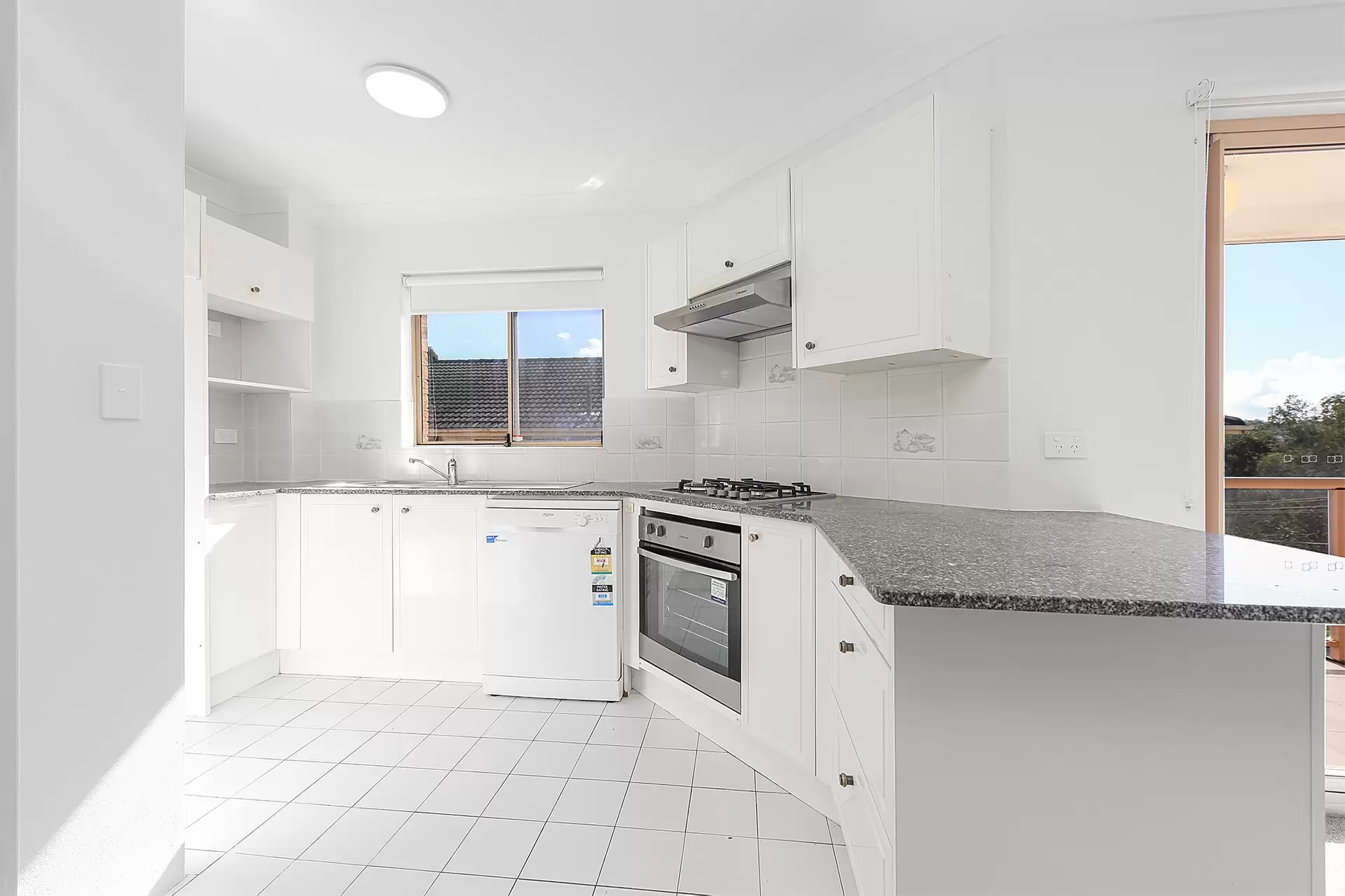 5/20 Prince Street, Randwick For Lease by Raine & Horne Randwick | Coogee | Clovelly - image 1
