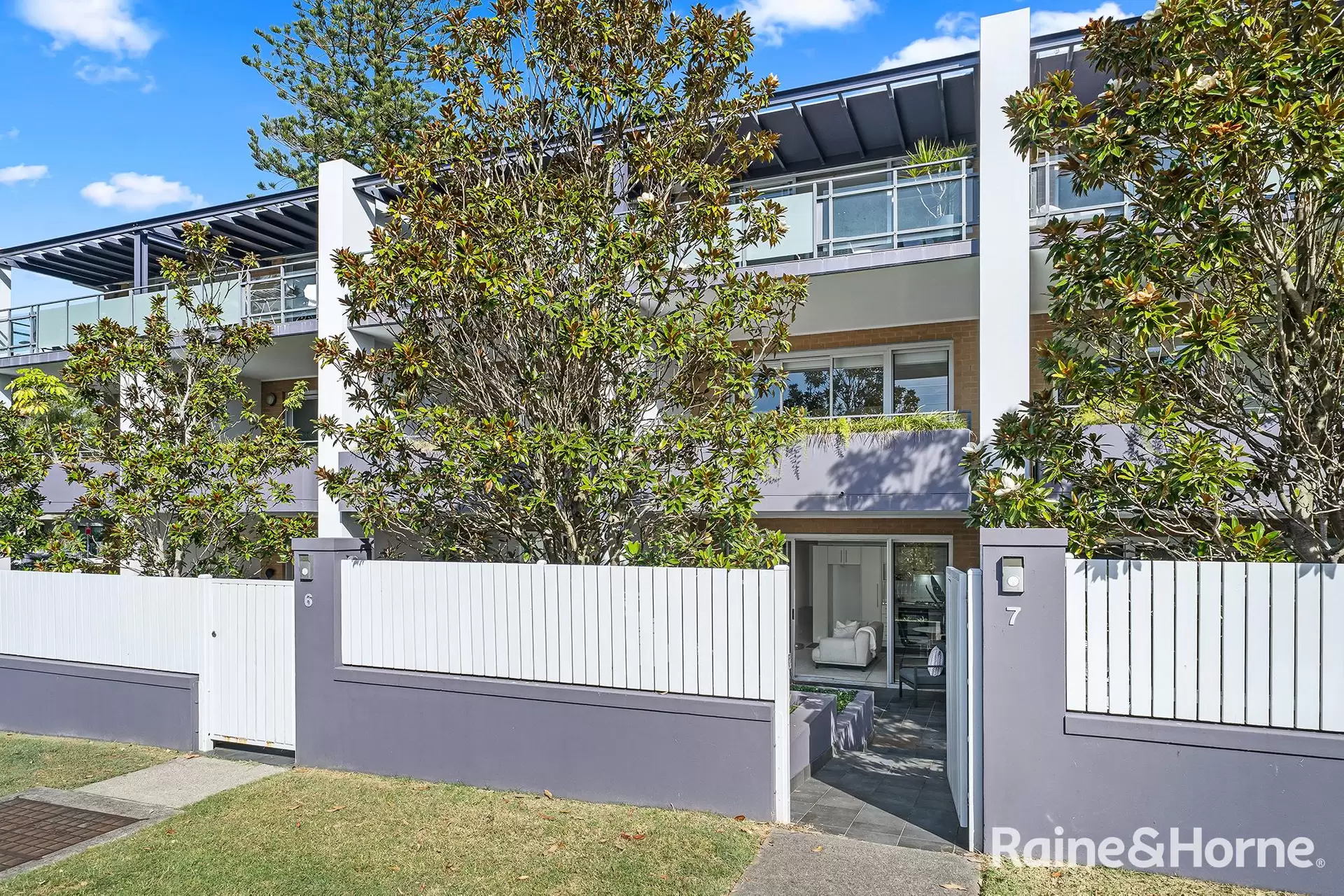 7/34 Avoca Street, Randwick Auction by Raine & Horne Randwick | Coogee | Clovelly - image 1