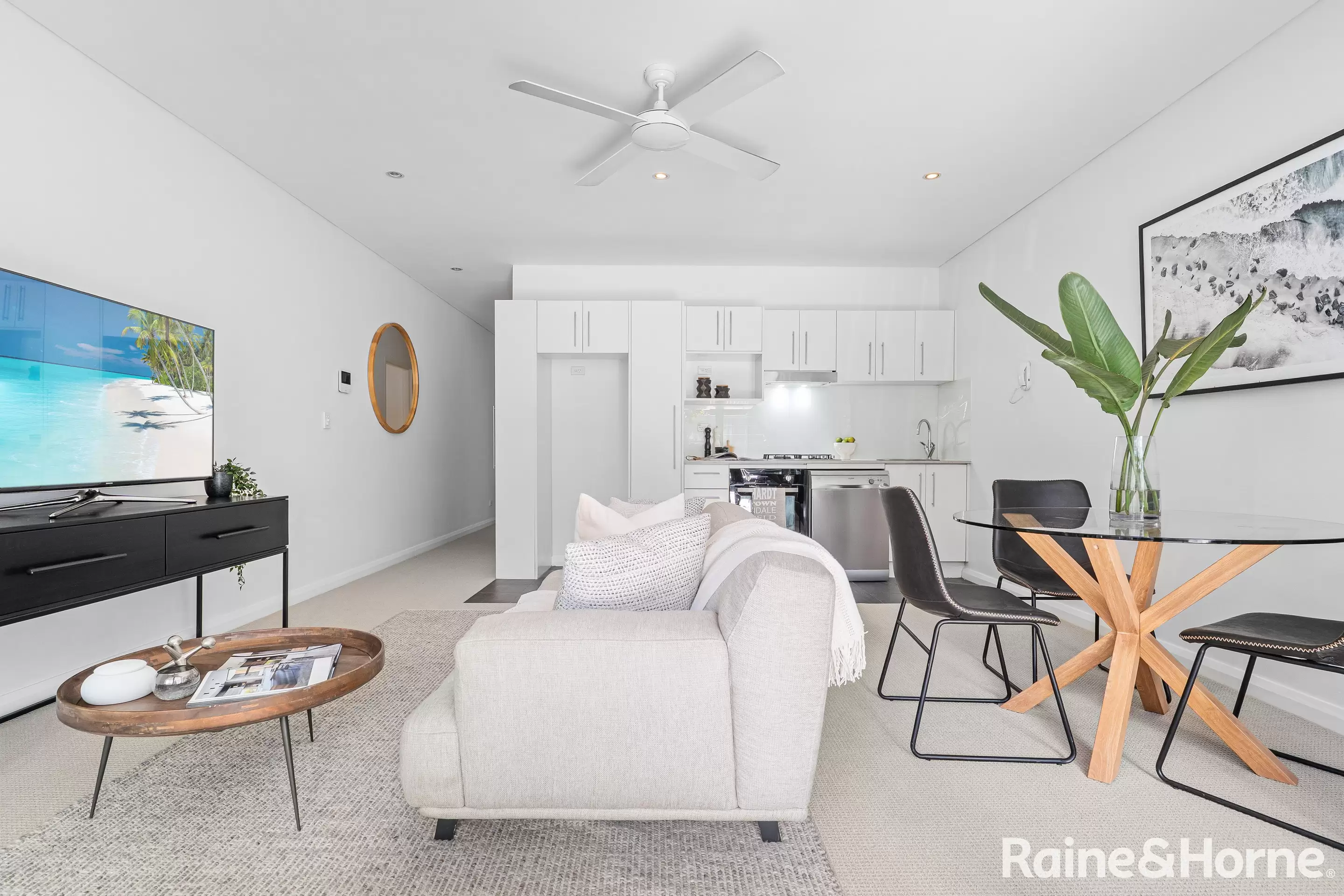 7/34 Avoca Street, Randwick Auction by Raine & Horne Randwick | Coogee | Clovelly - image 2