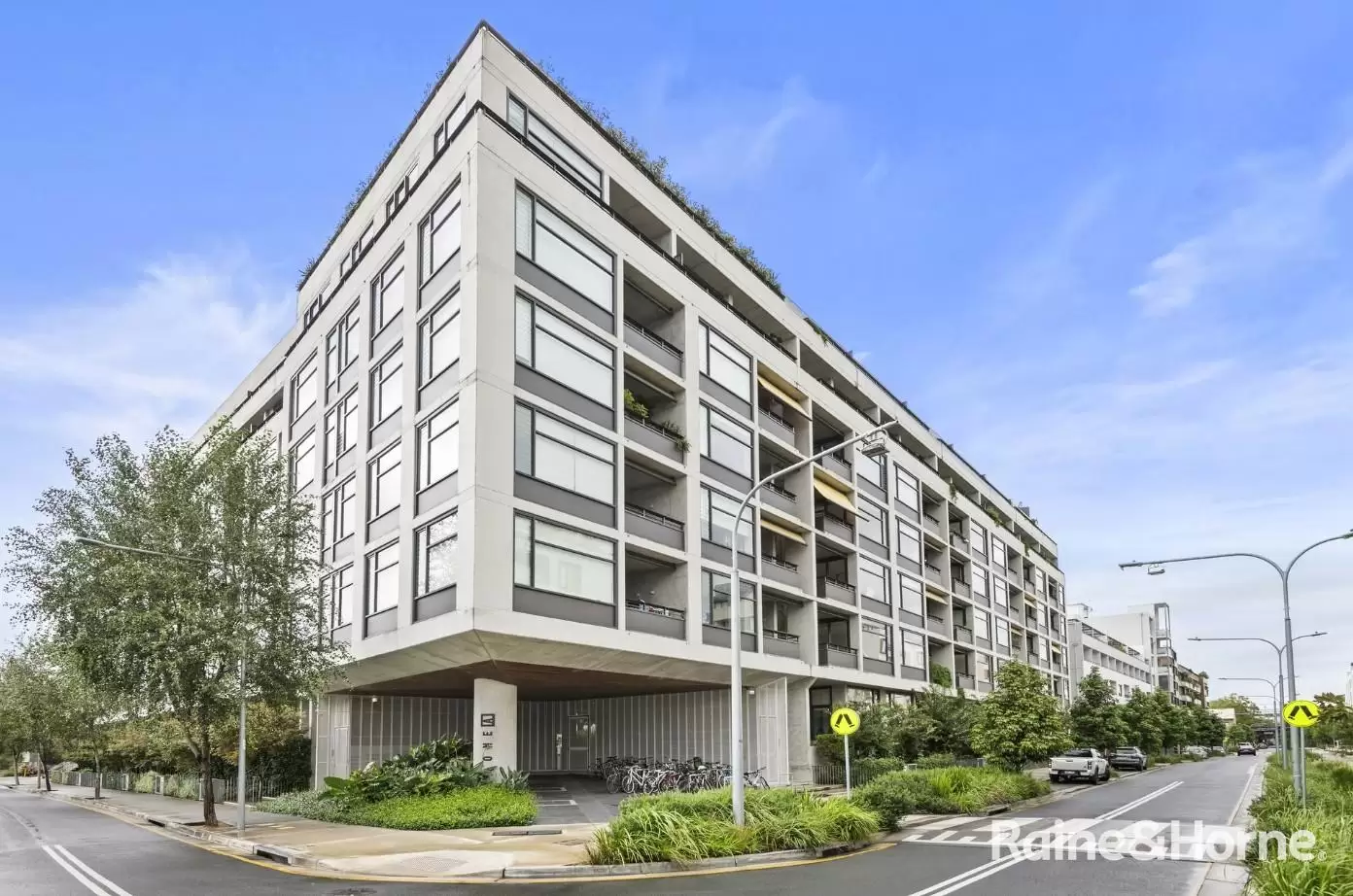 One A, B604,/5 Hadfields Street, Erskineville Leased by Raine & Horne Randwick | Coogee | Clovelly - image 7