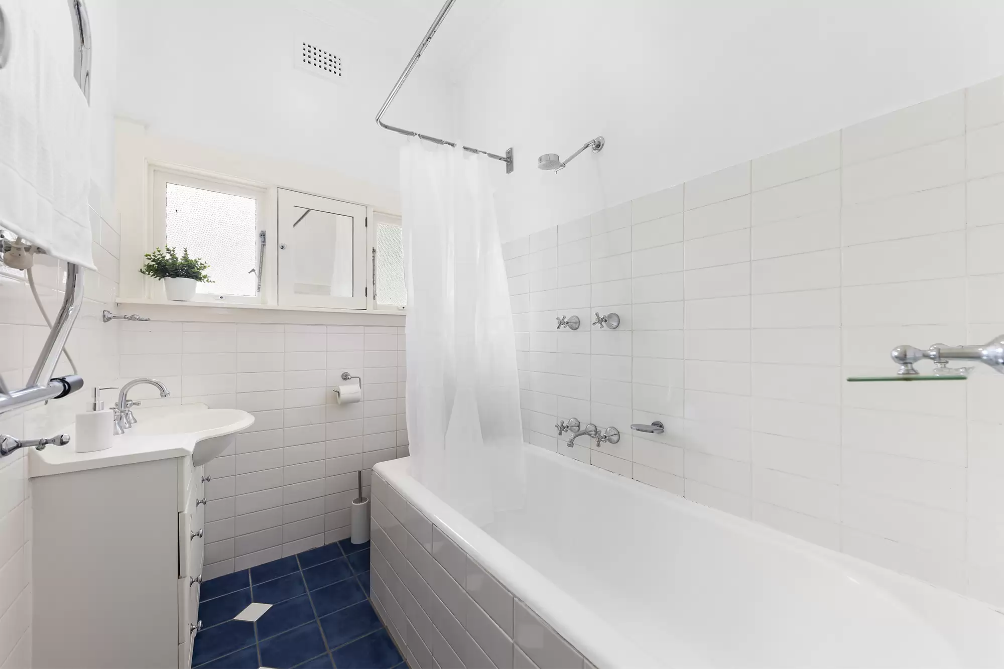 8/2A Milroy Avenue, Kensington For Lease by Raine & Horne Randwick | Coogee | Clovelly - image 6