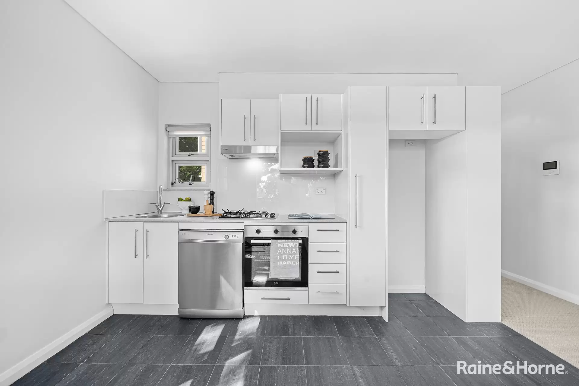 3/34 Avoca Street, Randwick For Lease by Raine & Horne Randwick | Coogee | Clovelly - image 1