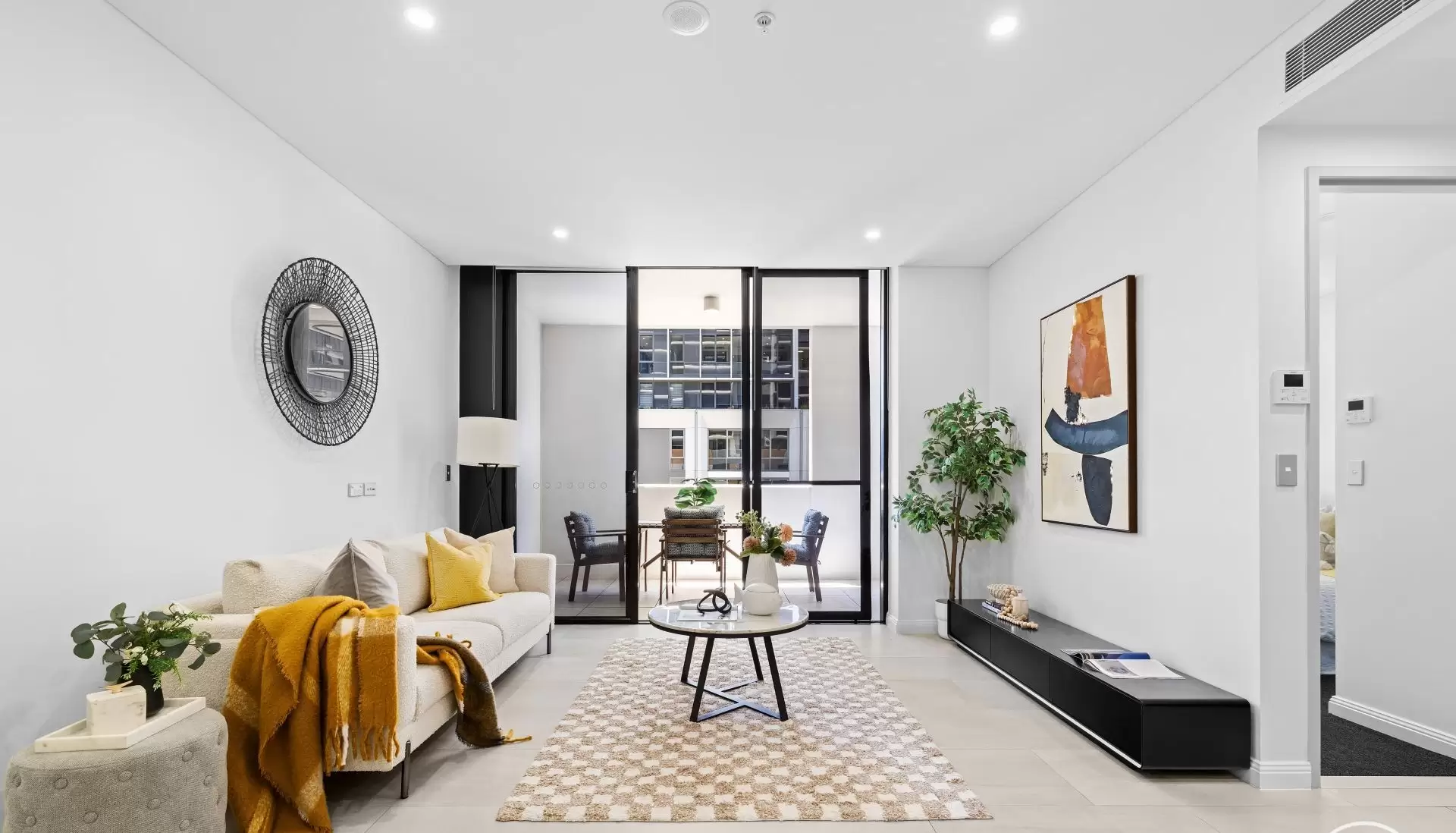 327/126 Banks Avenue, Eastgardens For Lease by Raine & Horne Randwick | Coogee | Clovelly - image 1