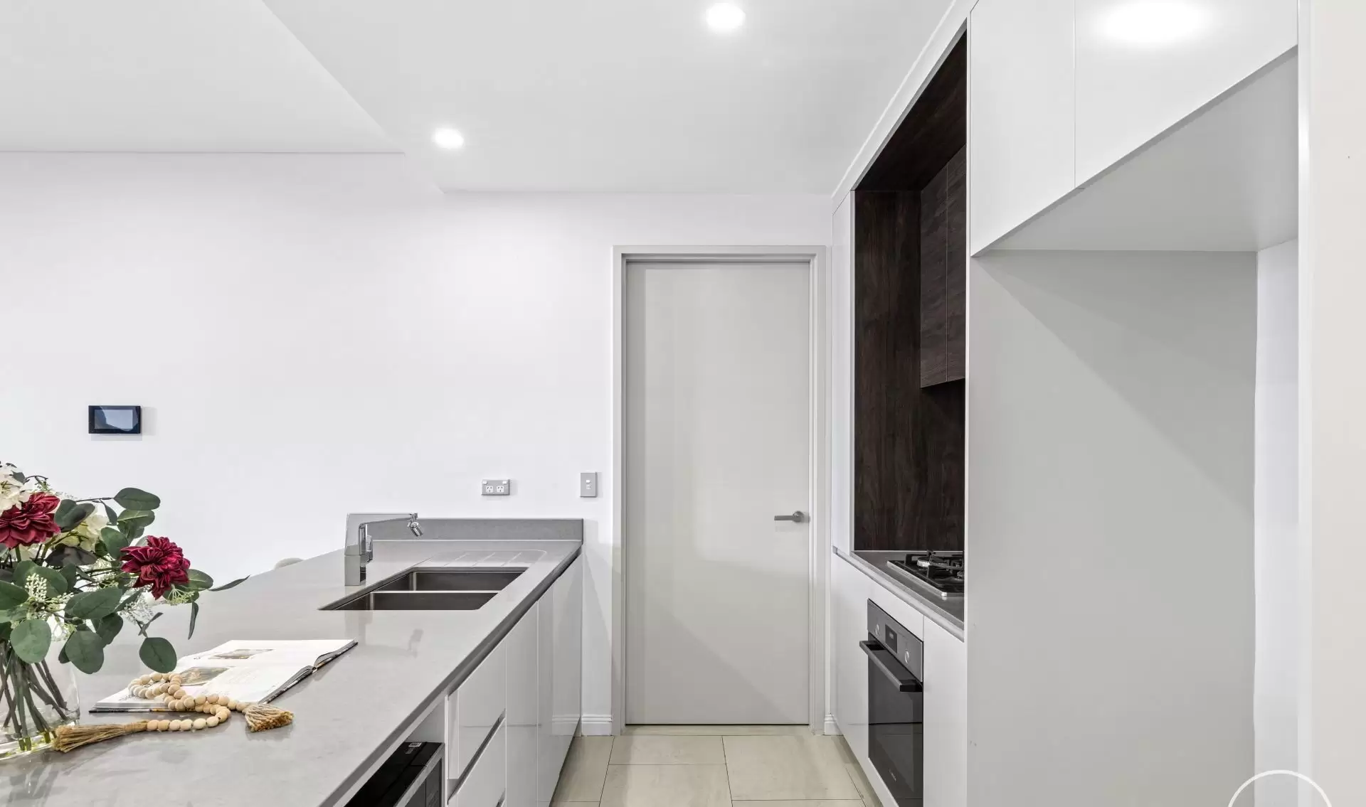 327/126 Banks Avenue, Eastgardens For Lease by Raine & Horne Randwick | Coogee | Clovelly - image 3