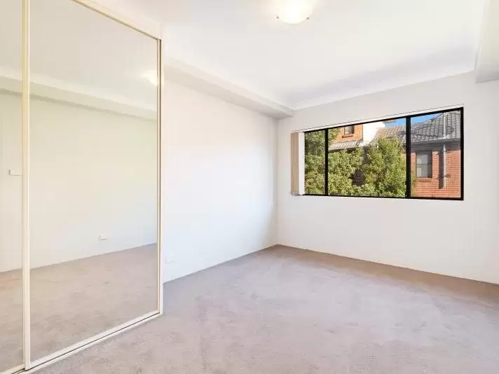 9/17-21 Villiers Street, Kensington Leased by Raine & Horne Randwick | Coogee - image 3