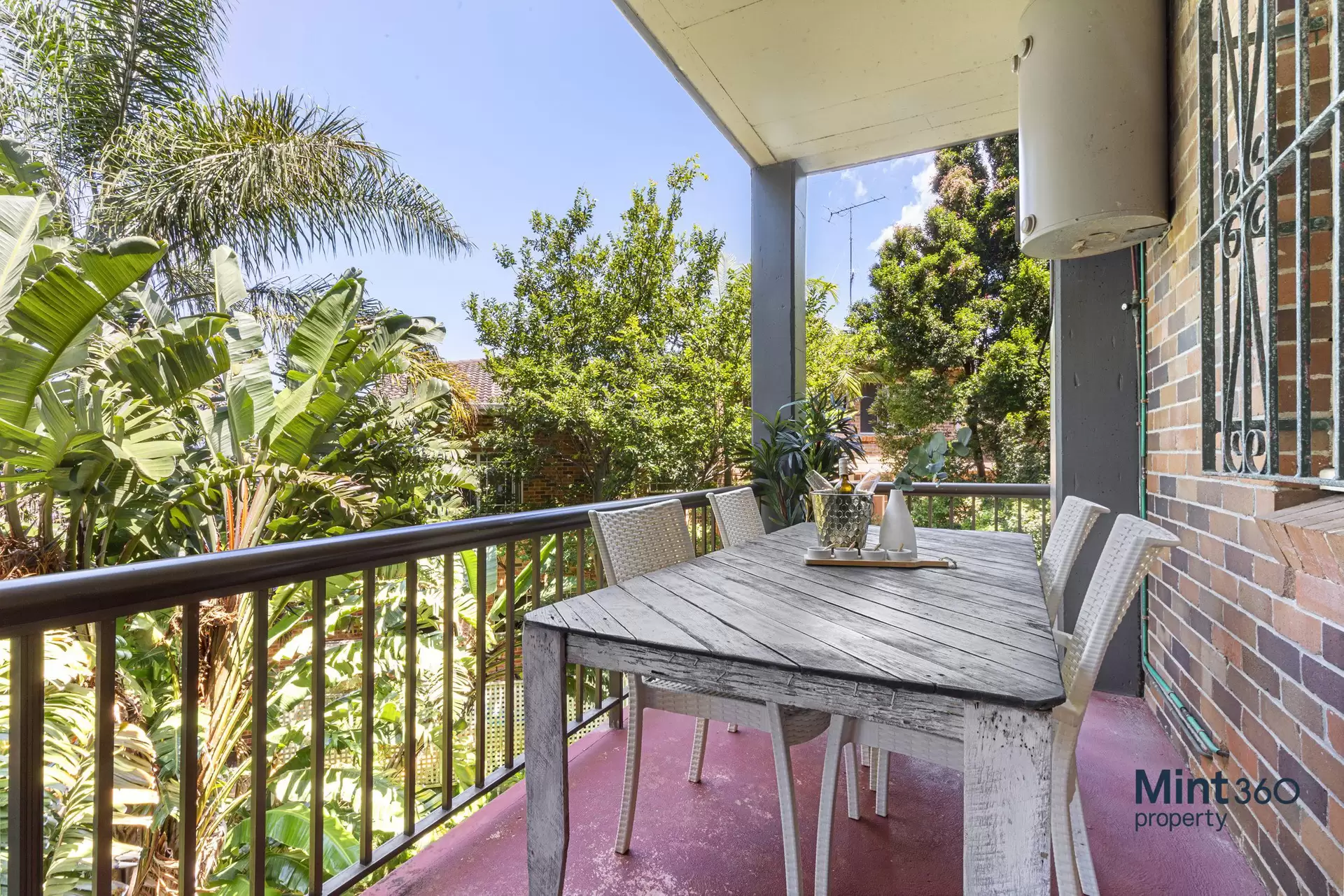 4/27 Mount Street, Coogee Sold by Raine & Horne Randwick | Coogee - image 1