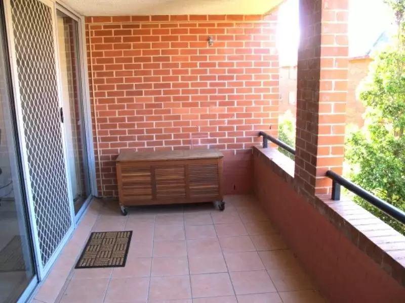 13/3-5 Kensington Road, Kensington Leased by Raine & Horne Randwick | Coogee | Clovelly - image 3