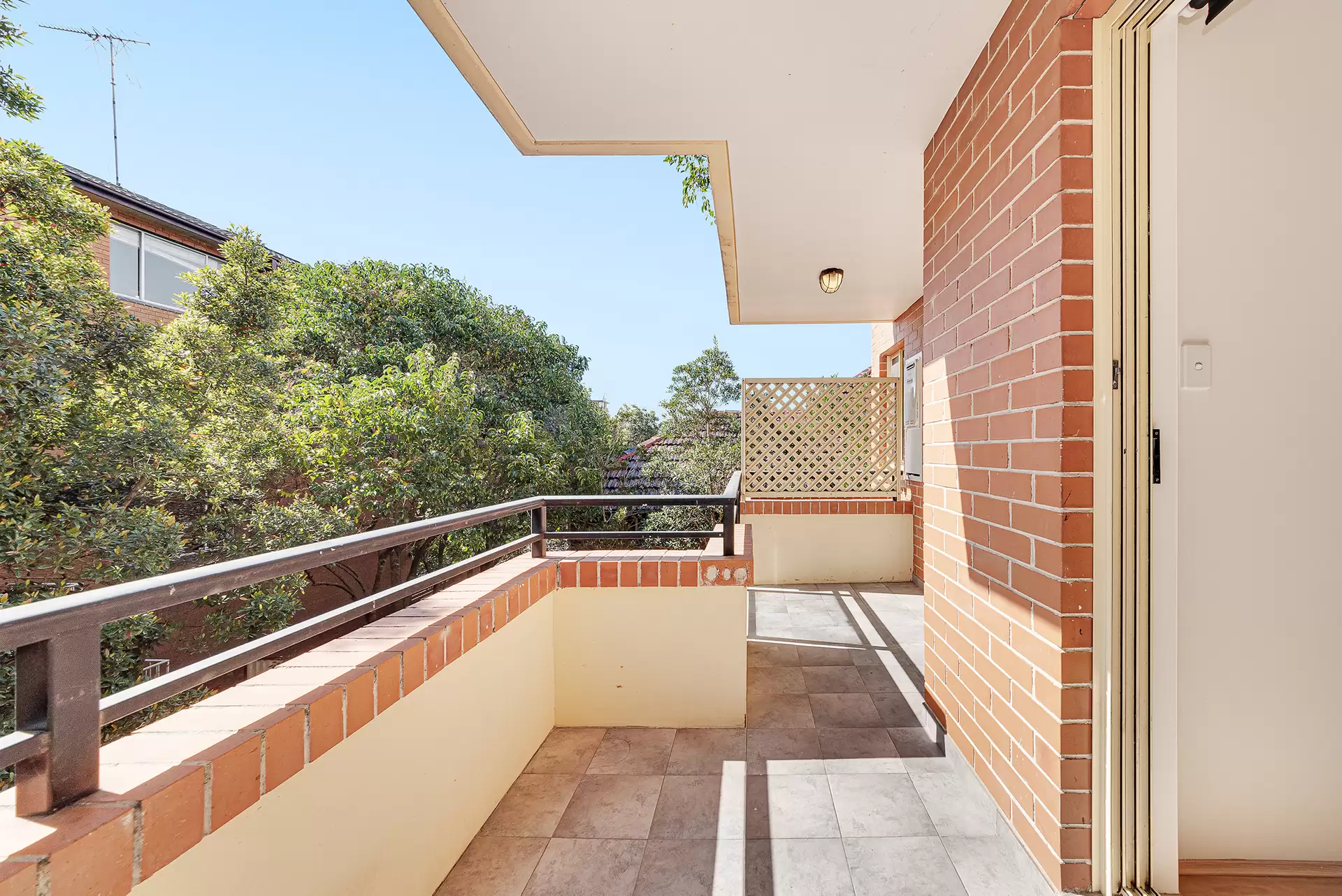 4/3 Salisbury Road, Kensington Leased by Raine & Horne Randwick | Coogee | Clovelly - image 1