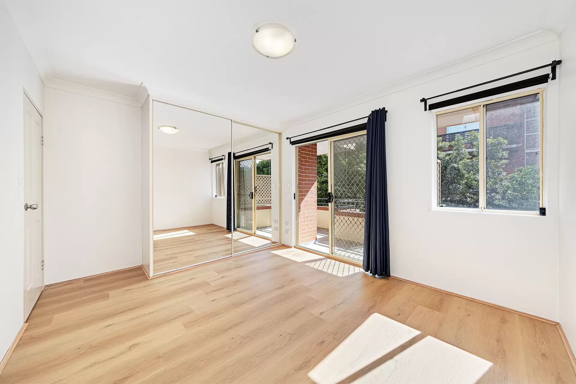 4/3 Salisbury Road, Kensington Leased by Raine & Horne Randwick | Coogee | Clovelly - image 1