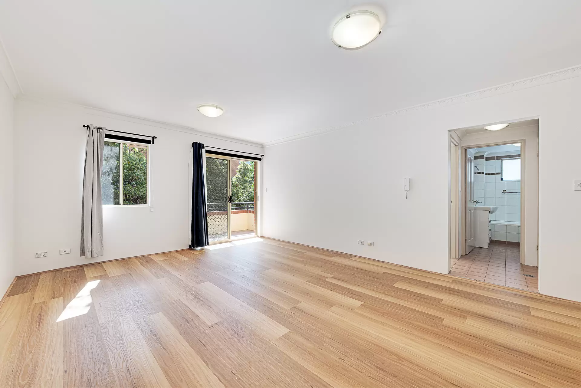 4/3 Salisbury Road, Kensington Leased by Raine & Horne Randwick | Coogee | Clovelly - image 1