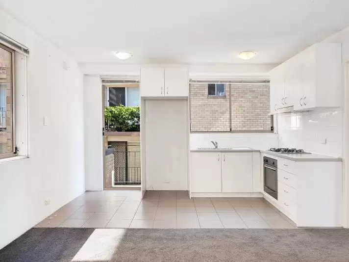 8/36 Brittain Crescent, Hillsdale Leased by Raine & Horne Randwick | Coogee - image 1