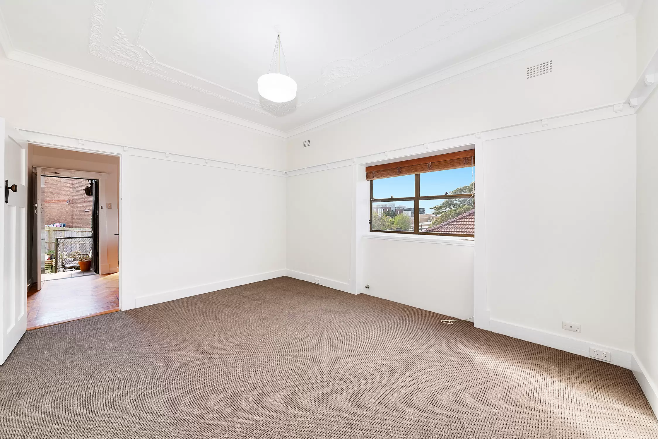 4/187 Clovelly Road, Randwick Leased by Raine & Horne Randwick | Coogee - image 1