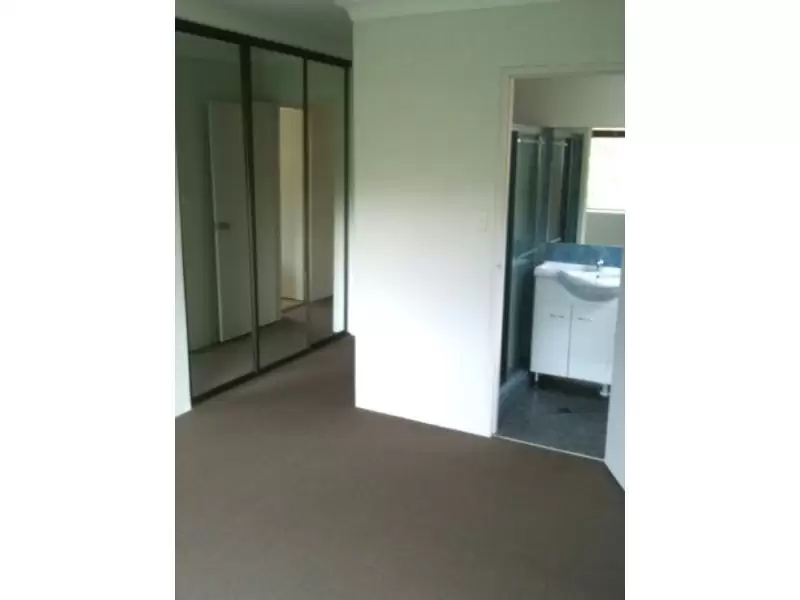 48 Glen Avenue, Randwick Leased by Raine & Horne Randwick | Coogee | Clovelly - image 4