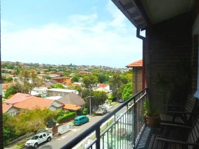 48 Coogee Bay Road, Randwick Leased by Raine & Horne Randwick | Coogee | Clovelly - image 4