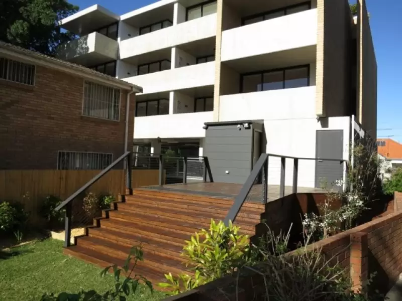 4/32 Grosvenor Street, Kensington Leased by Raine & Horne Randwick | Coogee - image 1