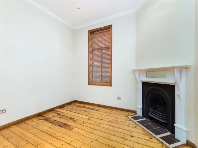 19 Clara Street, Randwick Leased by Raine & Horne Randwick | Coogee | Clovelly - image 3