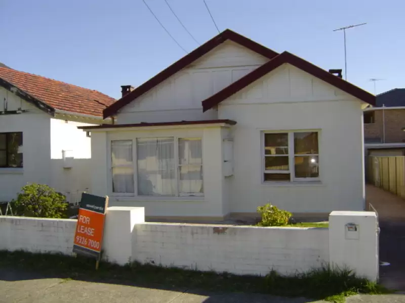 28 Rowley Street, Brighton Le Sands Leased by Raine & Horne Randwick | Coogee | Clovelly - image 1
