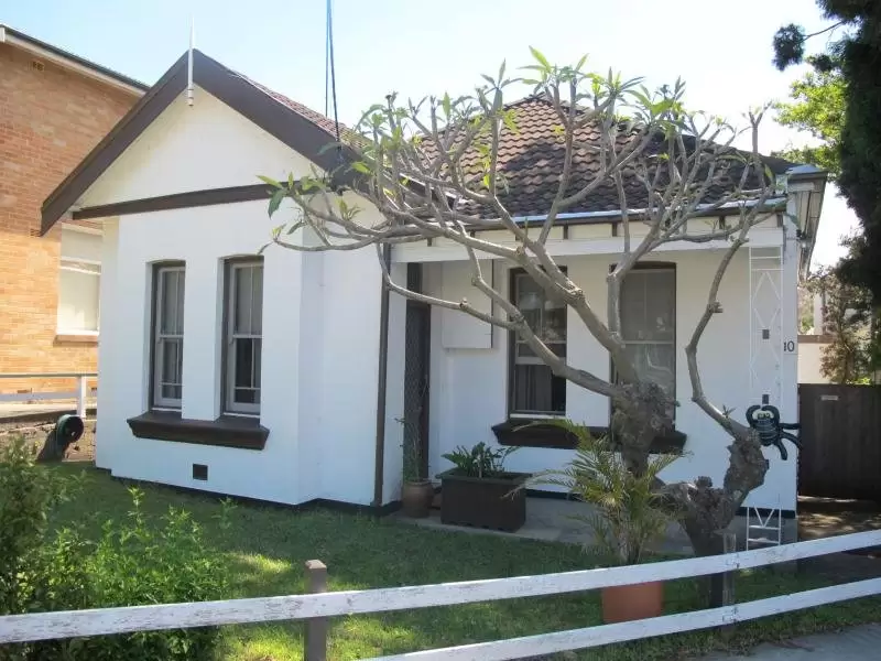 10 Avoca Street, Randwick Leased by Raine & Horne Randwick | Coogee | Clovelly - image 1