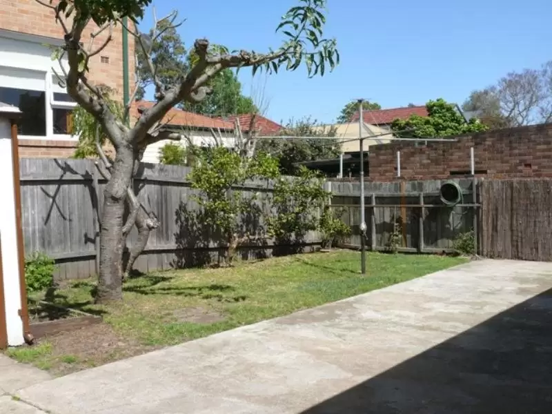 10 Avoca Street, Randwick Leased by Raine & Horne Randwick | Coogee | Clovelly - image 2