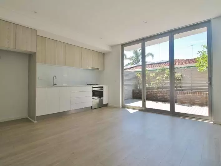 4/31 Midway Drive, Maroubra Leased by Raine & Horne Randwick | Coogee - image 1