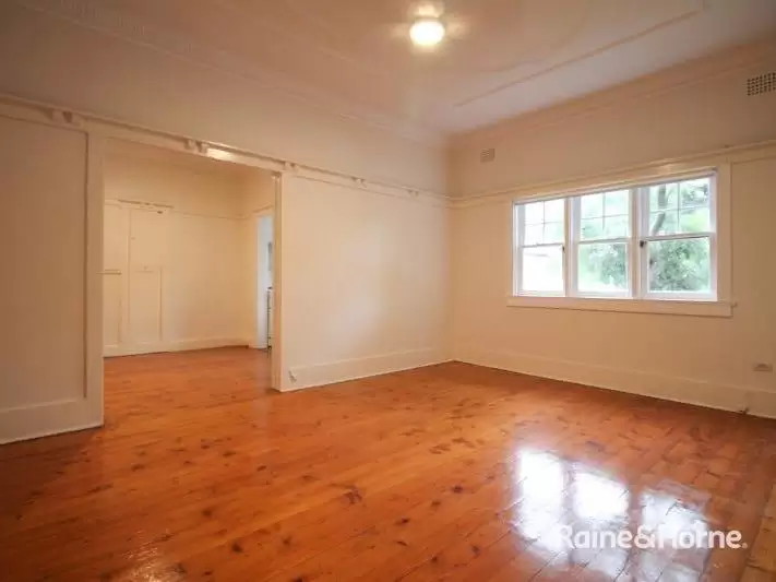 2/62 Cowper Street, Randwick Leased by Raine & Horne Randwick | Coogee | Clovelly - image 2